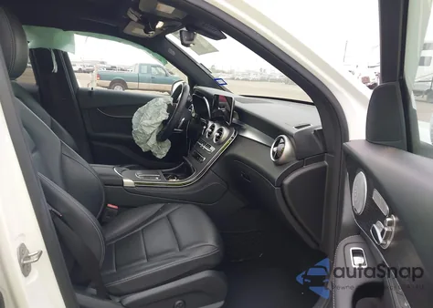 2020 Mercedes-Benz Glc 300 z USA, uszkodzony, nr VIN W1N0G8DB8LF827485